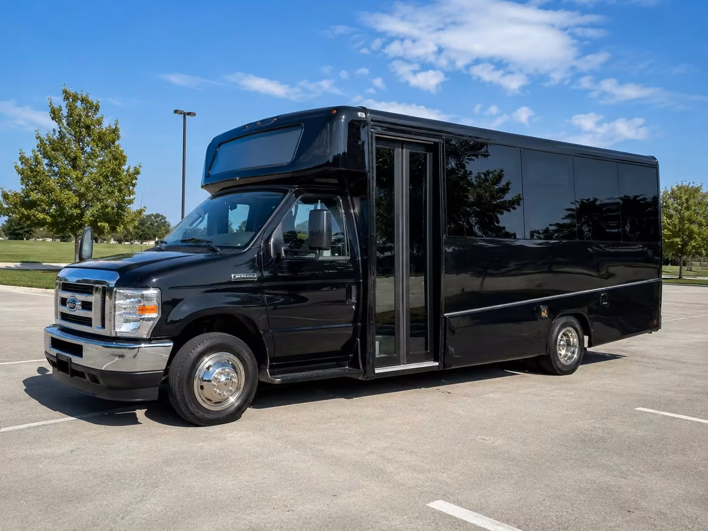15 passenger minibus