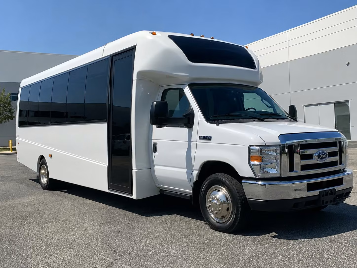 18 passenger minibus